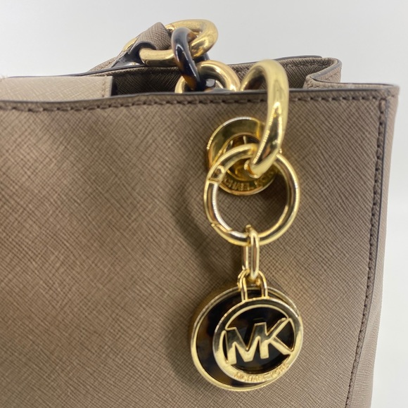 Michael Kors Cynthia Sm Leather Satchel - Picture 4 of 6
